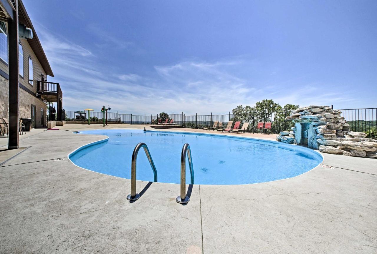 Апартаменти Luxe Branson Retreat With Mtn Views And Pool Access! Екстер'єр фото